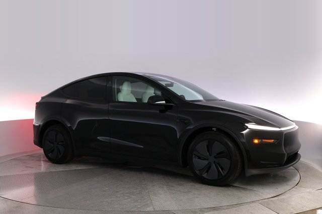 2026 Tesla Model Y — photo 11 of 25