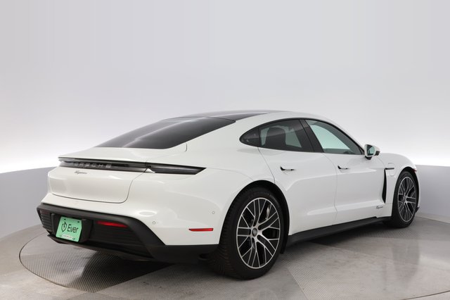 2023 Porsche Taycan — photo 2 of 26