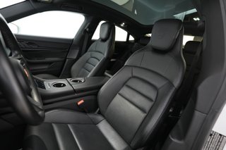2023 Porsche Taycan — photo 3 of 26