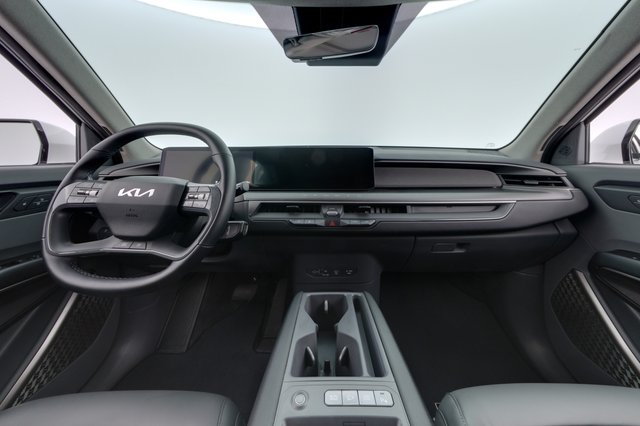 2024 Kia EV9 — photo 23 of 28
