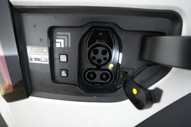 2024 Kia EV9 — photo 8 of 28
