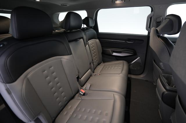 2024 Kia EV9 — photo 4 of 28