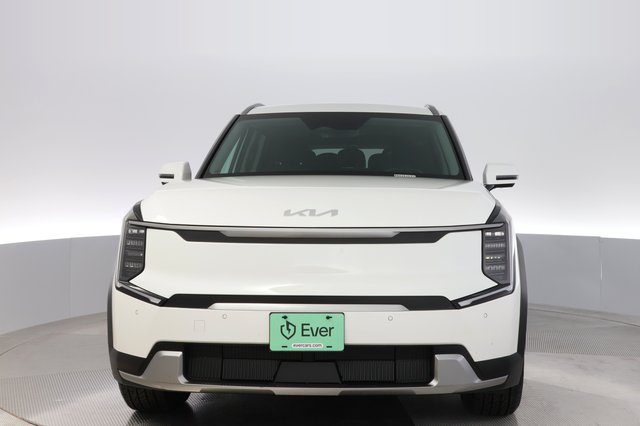 2024 Kia EV9 — photo 9 of 28