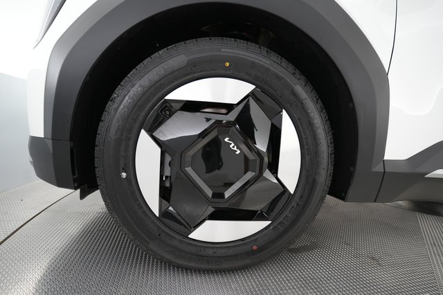 2024 Kia EV9 — photo 7 of 28