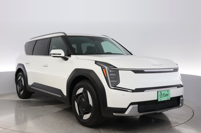 2024 Kia EV9 — photo 10 of 28