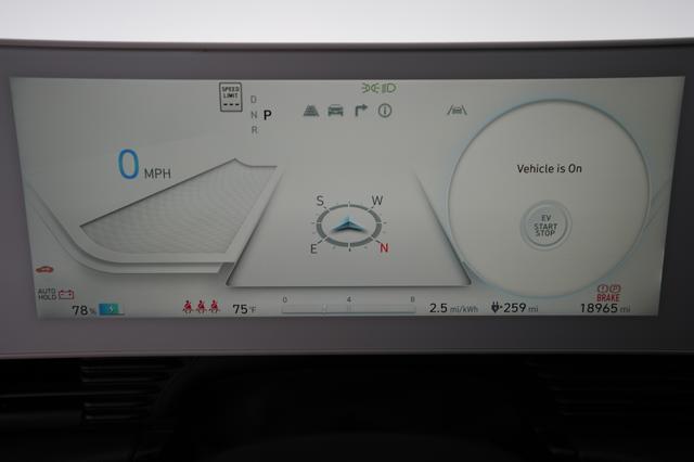2024 Hyundai IONIQ 5 — photo 5 of 24