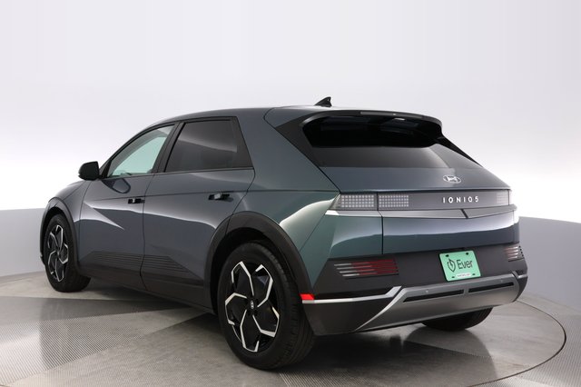 2024 Hyundai IONIQ 5 — photo 13 of 24