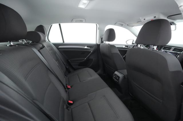 2018 Volkswagen e-Golf — photo 3 of 25