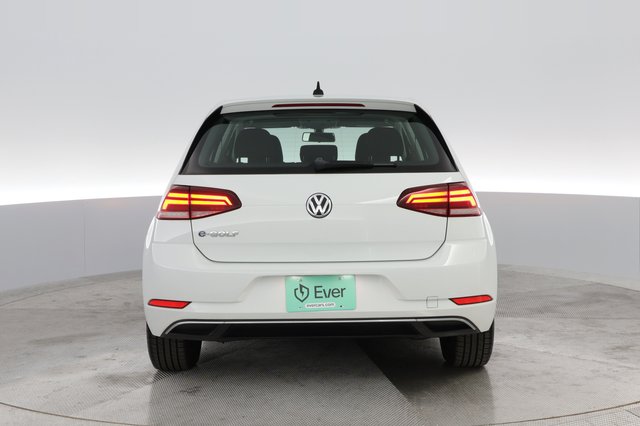 2018 Volkswagen e-Golf — photo 10 of 25