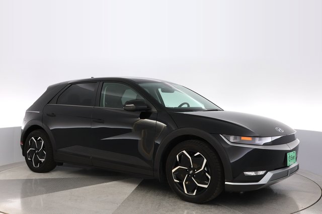 2024 Hyundai IONIQ 5 — photo 11 of 24