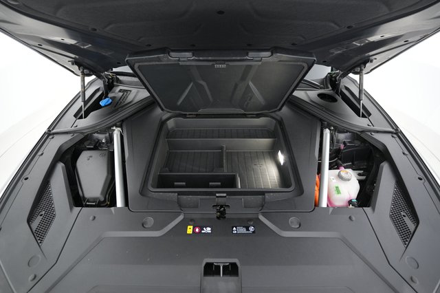 2025 Genesis Electrified GV70 — photo 23 of 24