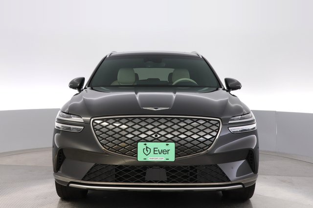 2025 Genesis Electrified GV70 — photo 9 of 24