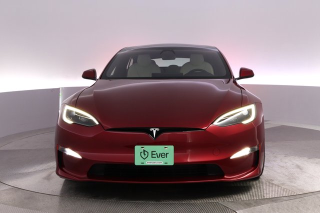 2024 Tesla Model S — photo 9 of 24
