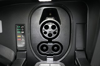 2019 Audi e-tron — photo 8 of 28