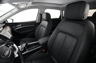 2019 Audi e-tron — photo 3 of 28