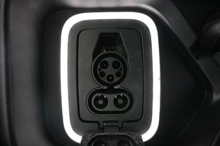2022 Rivian R1T — photo 8 of 25