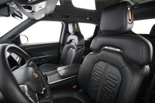 2022 Rivian R1T — photo 3 of 25