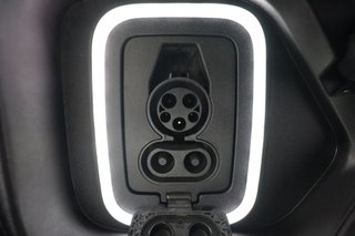 2022 Rivian R1T — photo 8 of 29