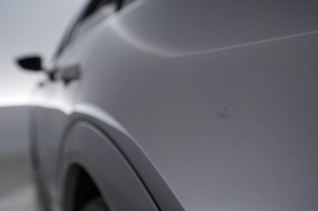 2019 Audi e-tron — photo 24 of 31