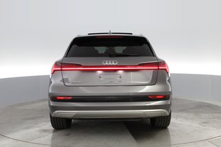 2019 Audi e-tron — photo 10 of 31