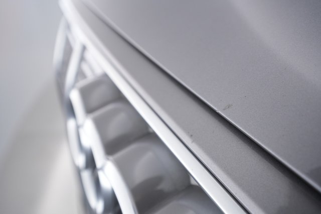 2019 Audi e-tron — photo 28 of 31