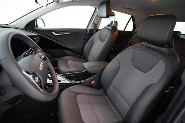 2025 Kia Niro EV — photo 3 of 26
