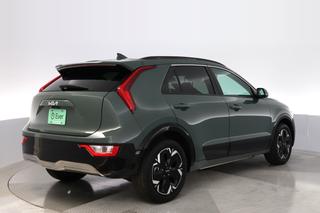 2025 Kia Niro EV — photo 2 of 26