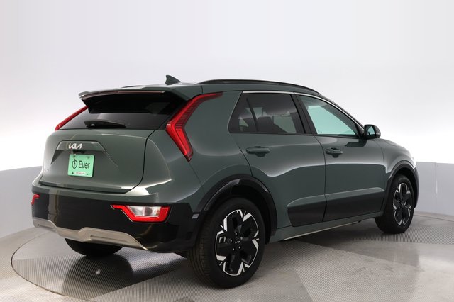 2025 Kia Niro EV — photo 2 of 26
