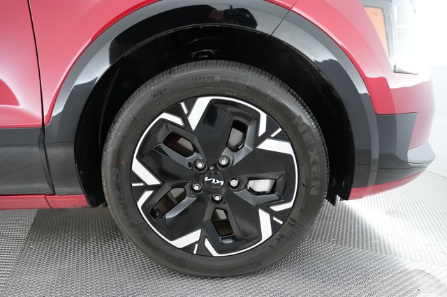2023 Kia Niro EV — photo 15 of 24