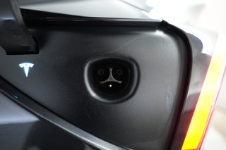 2024 Tesla Model 3 — photo 8 of 24