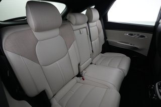 2023 Genesis Electrified GV70 — photo 4 of 28