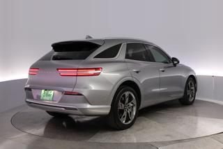 2023 Genesis Electrified GV70 — photo 2 of 28