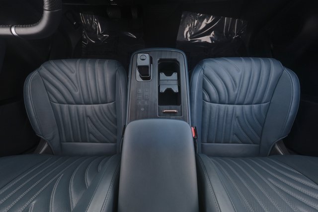 2023 Nissan Ariya — photo 22 of 27