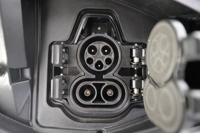 2023 Nissan Ariya — photo 8 of 27
