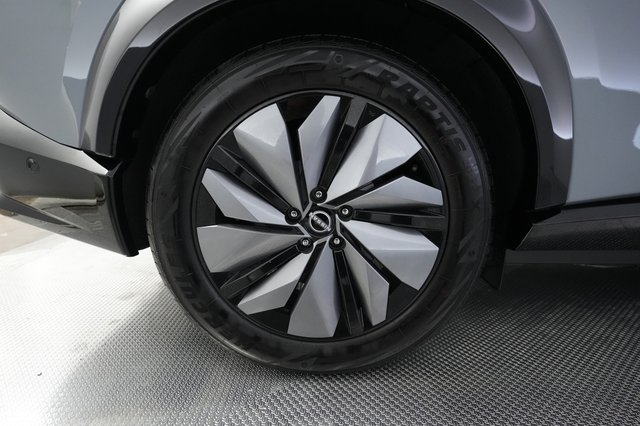 2023 Nissan Ariya — photo 17 of 27
