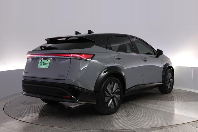 2023 Nissan Ariya — photo 2 of 27