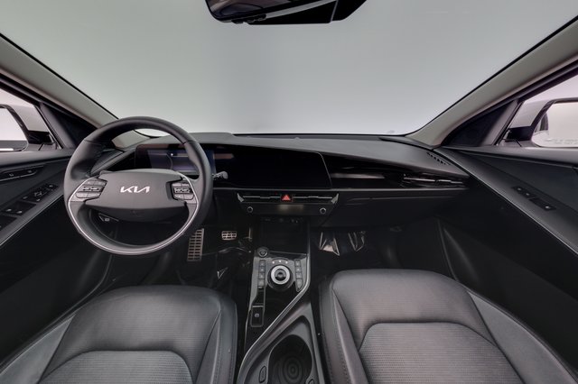 2023 Kia Niro EV — photo 21 of 24