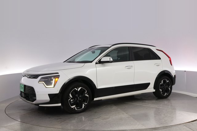 2023 Kia Niro EV — photo 14 of 24