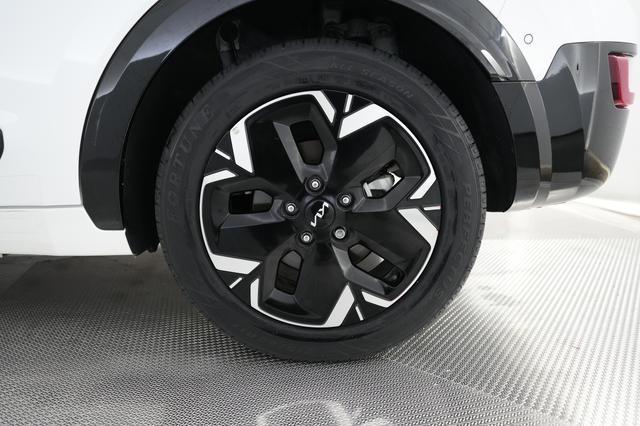 2023 Kia Niro EV — photo 7 of 24