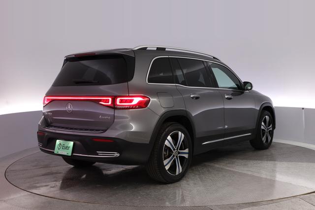 2023 Mercedes-Benz EQB — photo 2 of 26
