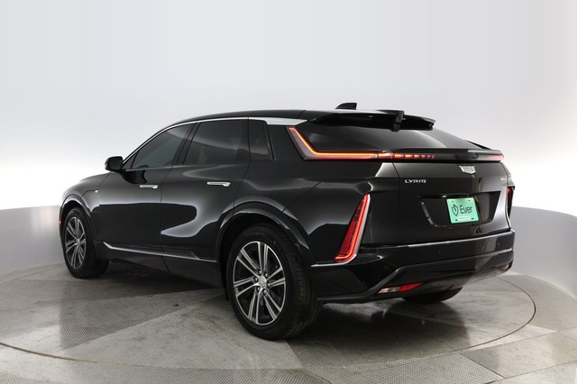 2024 Cadillac LYRIQ — photo 11 of 25
