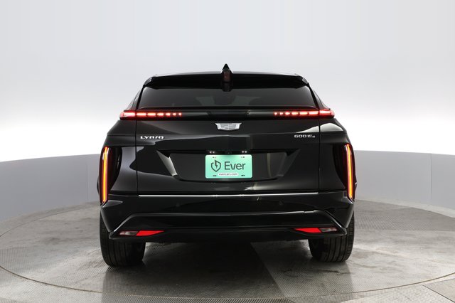 2024 Cadillac LYRIQ — photo 10 of 25