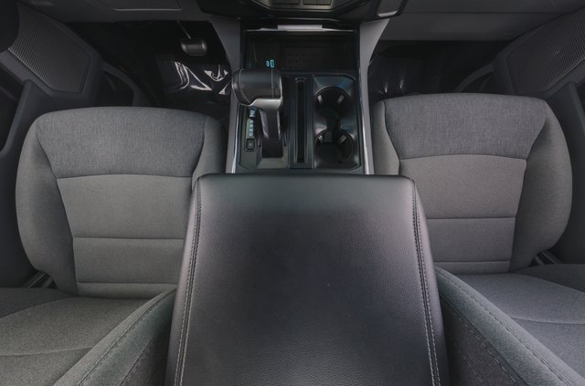 2024 Ford F-150 Lightning — photo 16 of 25