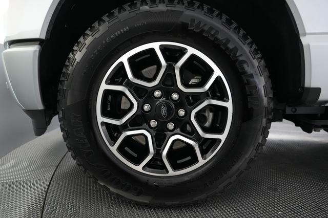 2024 Ford F-150 Lightning — photo 9 of 25