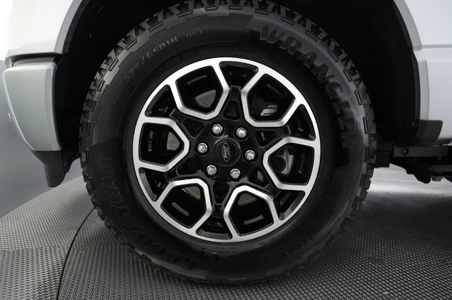 2024 Ford F-150 Lightning — photo 9 of 25