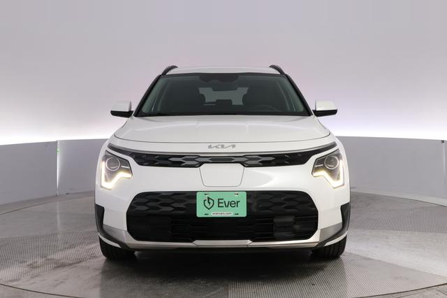 2024 Kia Niro EV — photo 9 of 25