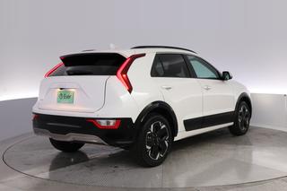 2024 Kia Niro EV — photo 2 of 25