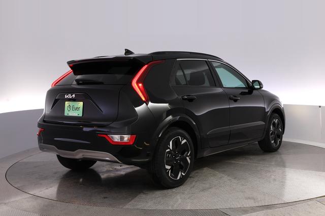 2025 Kia Niro EV — photo 2 of 26
