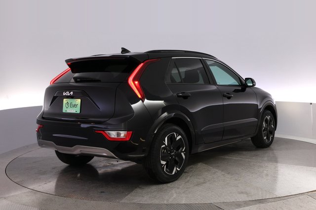 2025 Kia Niro EV — photo 2 of 26