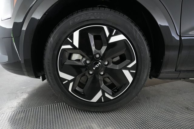 2025 Kia Niro EV — photo 15 of 26